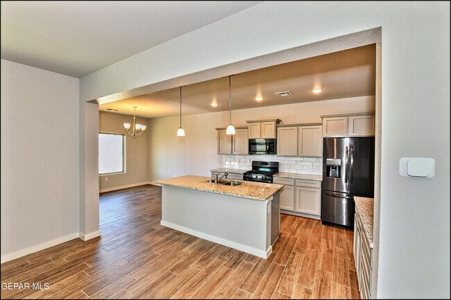 Building Photo - 6952 Black Mesquite Dr