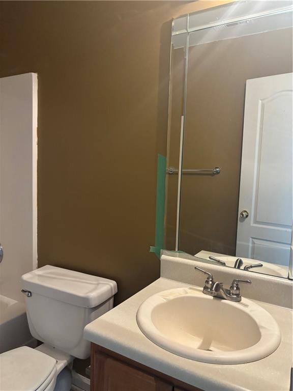 Building Photo - 664 Rosewood Cir