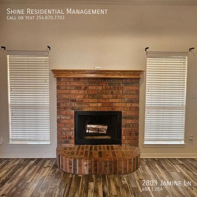 Building Photo - 2803 Jasmine Ln