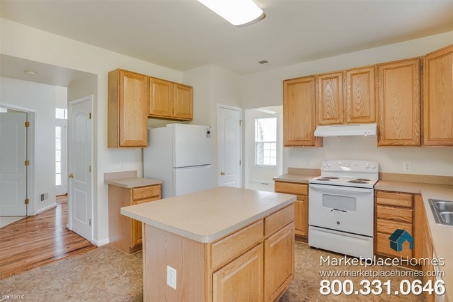 Building Photo - 4 br, 2.5 bath House - 10057 Wamsley Ct