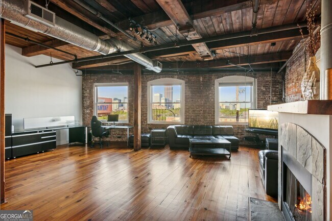 Building Photo - 490 Marietta St NW