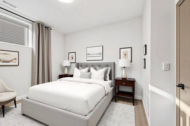 Building Photo - 4321 N Cicero Ave