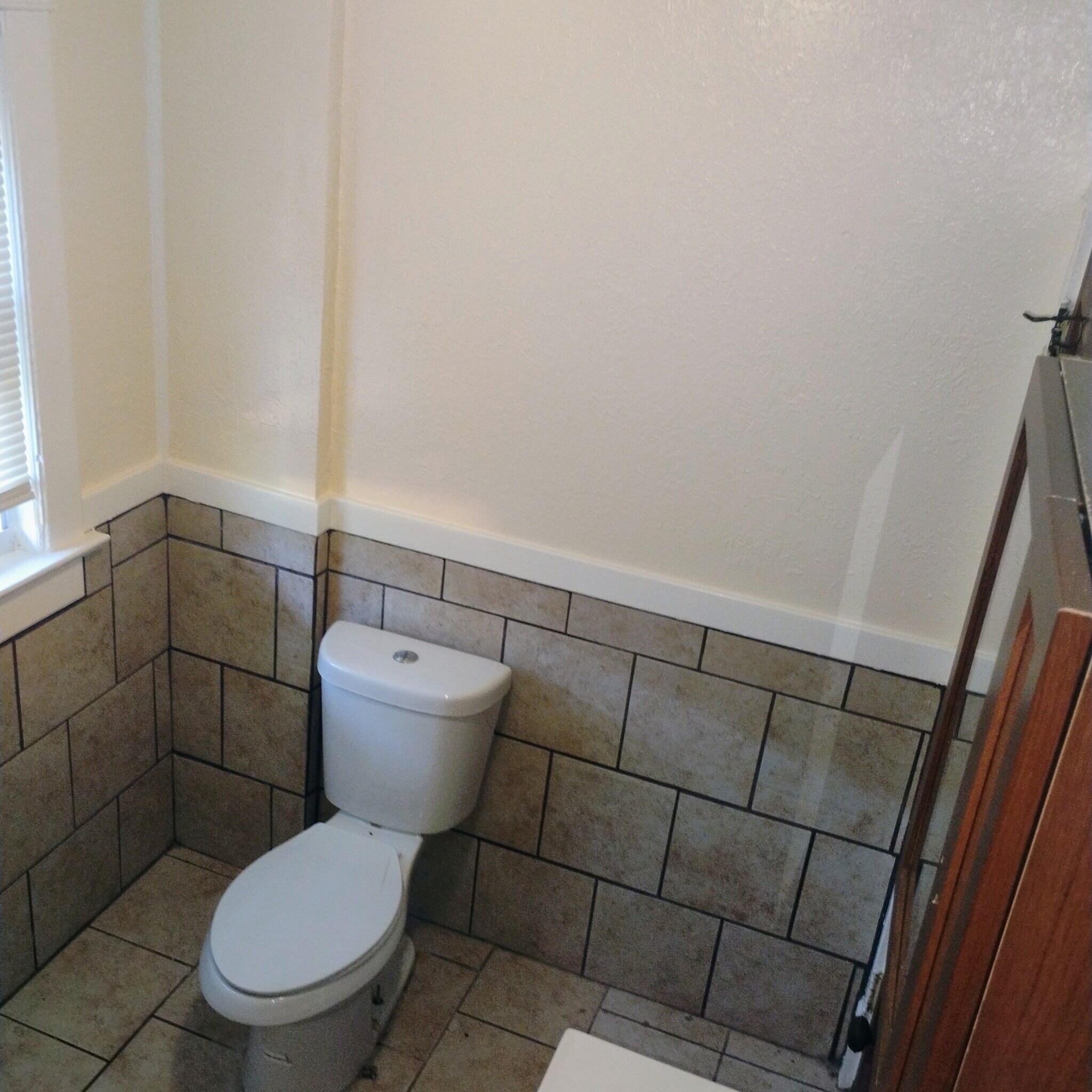 Building Photo - 2914 Bales Ave