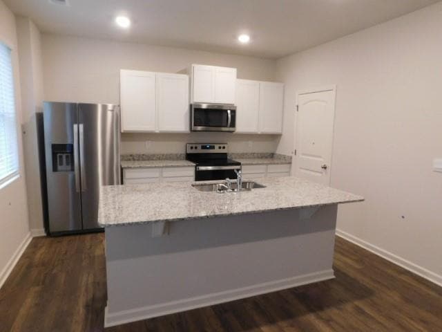 Building Photo - 2 Oakwood Hts Rd