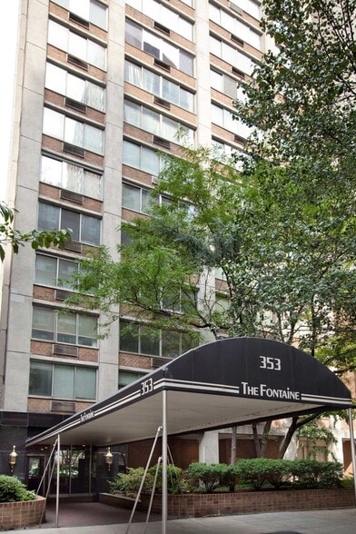 Building Photo - 353 E 72nd St