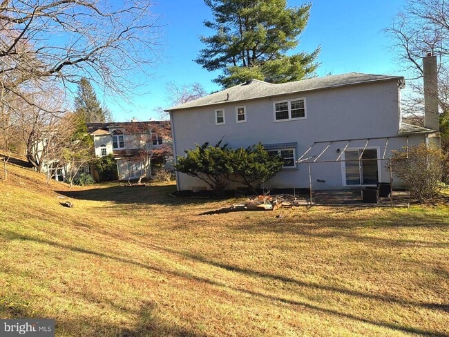 Building Photo - 639 Heather Ln