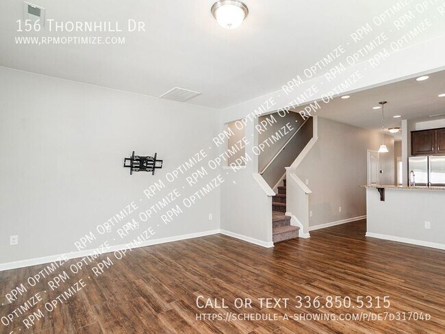 Building Photo - 156 Thornhill Dr