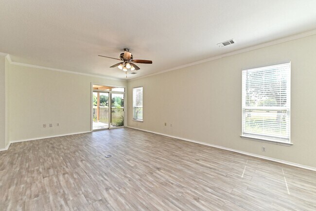 Building Photo - 111 Nassau Cir