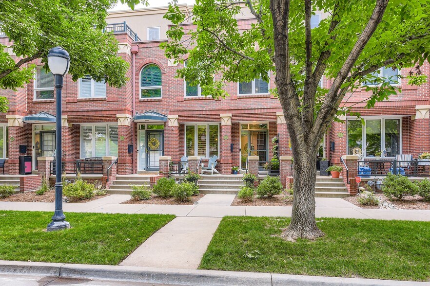 Primary Photo - 16 S Monroe St
