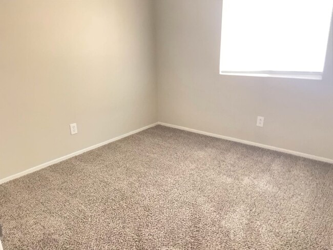 Building Photo - Spacious Murrieta Home For Rent!