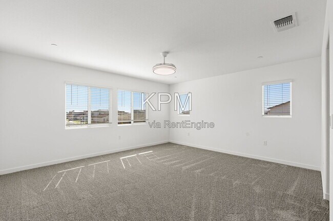 Building Photo - 10925 Admiral Cv Wy