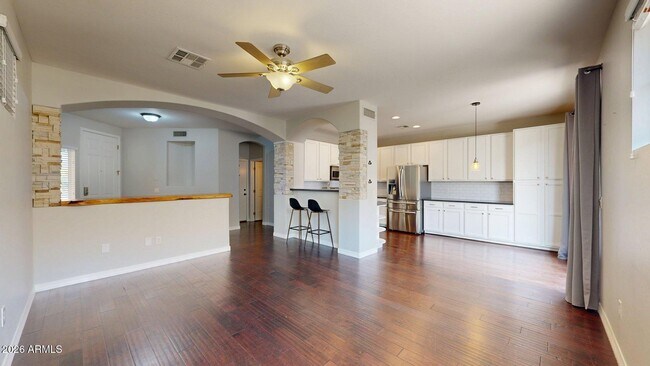 Building Photo - 451 W Mountain Sage Dr