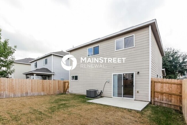 Building Photo - 3 Bedroom Pet-Friendly Home in San Antonio, TX with Main Street Renewal
