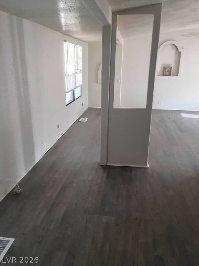 Building Photo - 5051 Sitka Ln