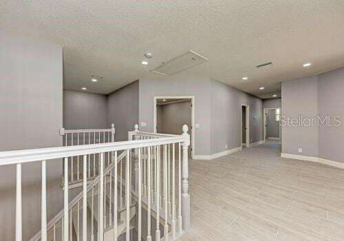 Building Photo - 1648 Bayshore Dr