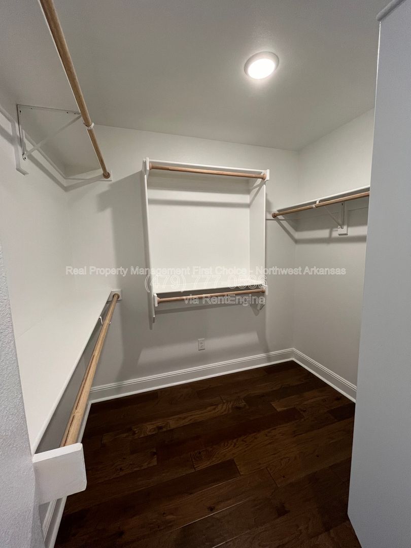 Building Photo - 3661 Ambrosia Ln