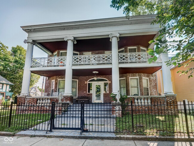 Building Photo - 1717 N Talbott St