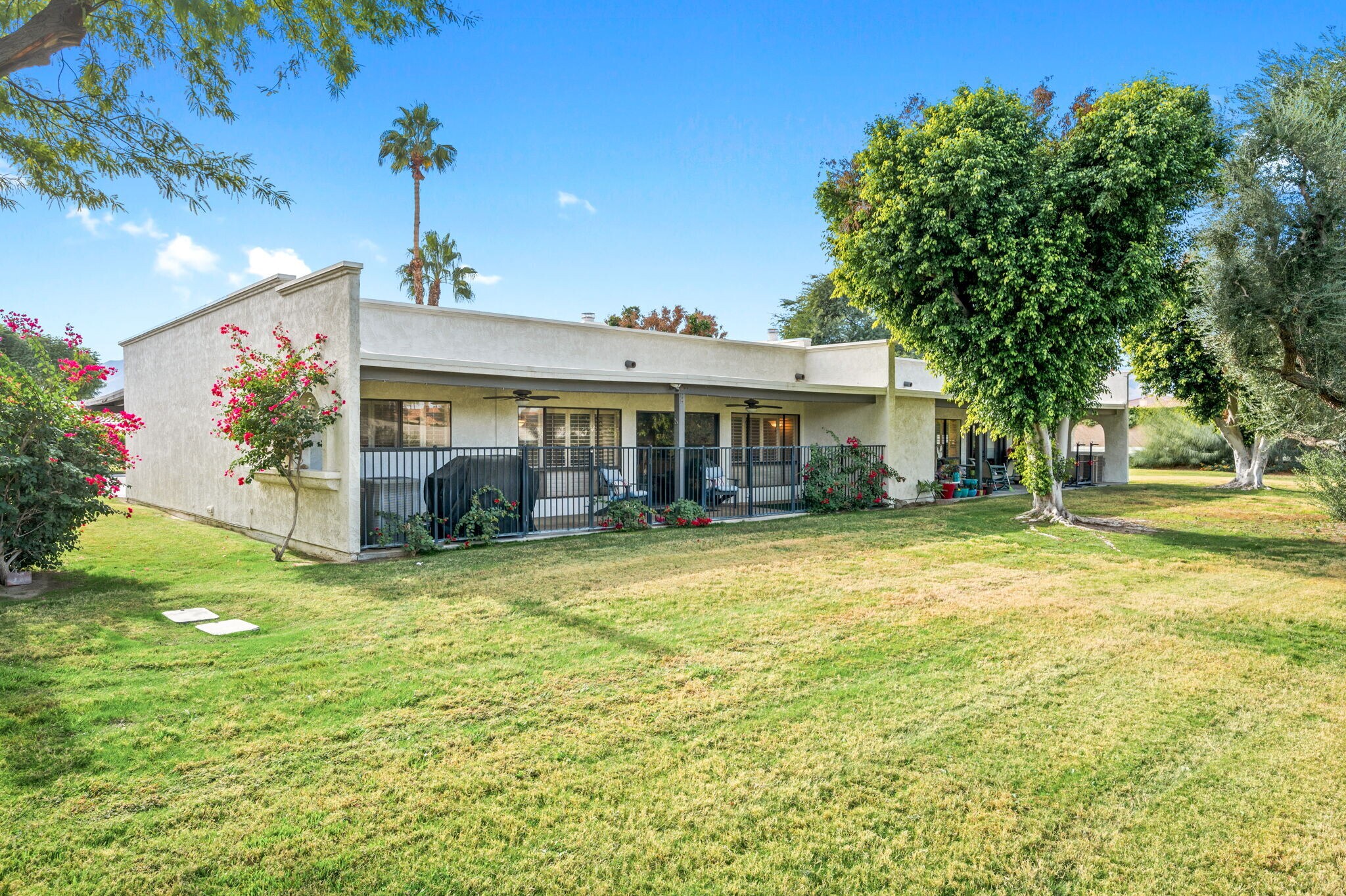 Building Photo - 78990 Bayside Ct