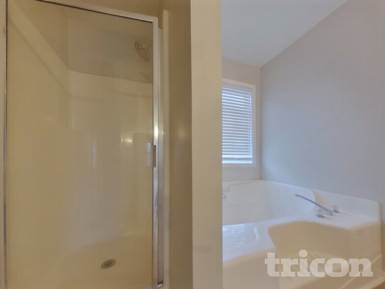 Building Photo - 63 Bent Creek Dr