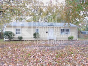 Building Photo - *Move In Special* Remodeled 3BR 1.5BA home...