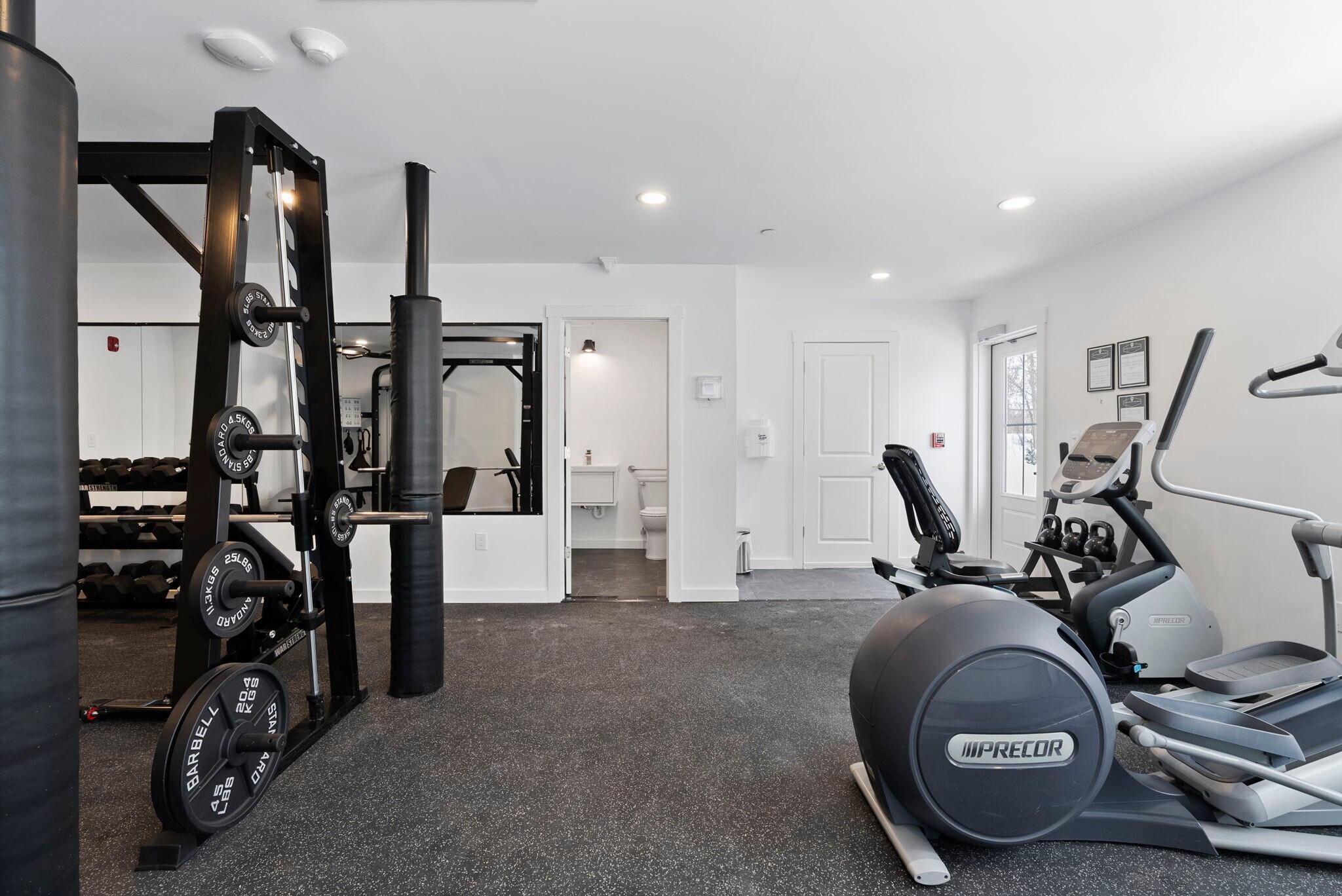 Building Photo - 179 Butternut St