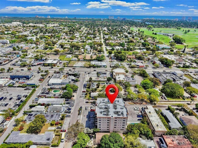 Building Photo - 1830 Dixieana St