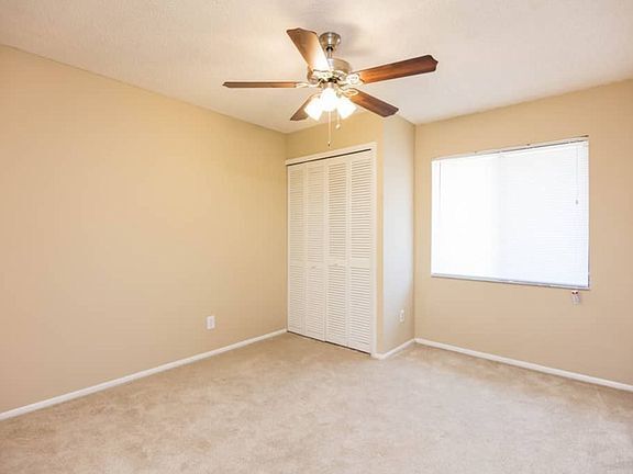 Building Photo - Dream home