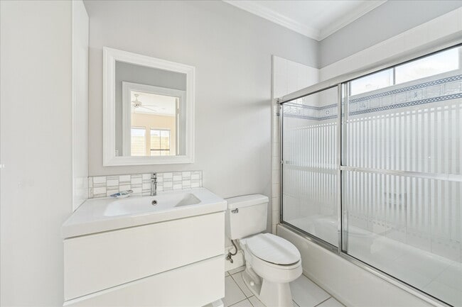 Building Photo - 3515 Yupon St