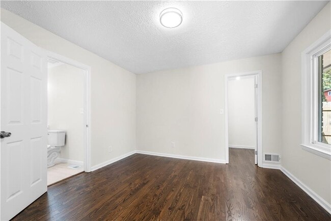 Building Photo - 147 Hermer Cir NW