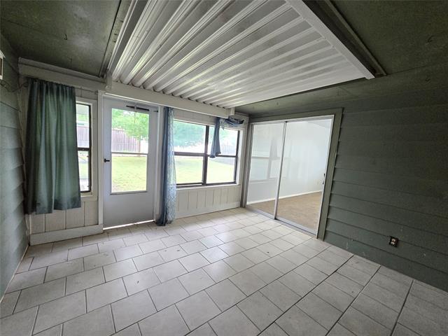 Building Photo - 509 Arbor Ln