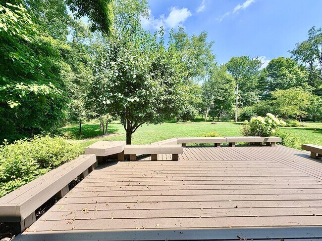Building Photo - 21485 Wallen Dr