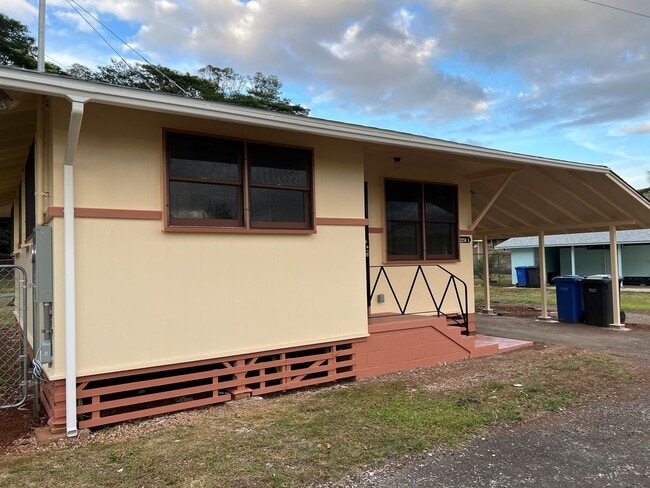 Building Photo - Totally Upgraded 2 bedroom 1 bath with Den/Storage Single Family Home in Wahiawa