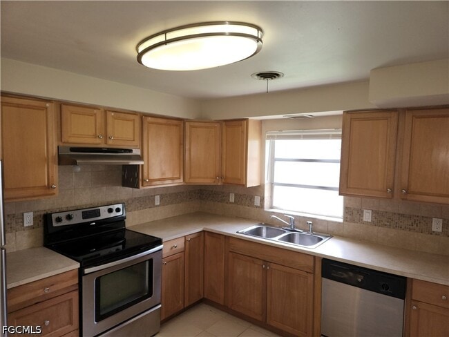 Building Photo - 1530 Passaic Ave