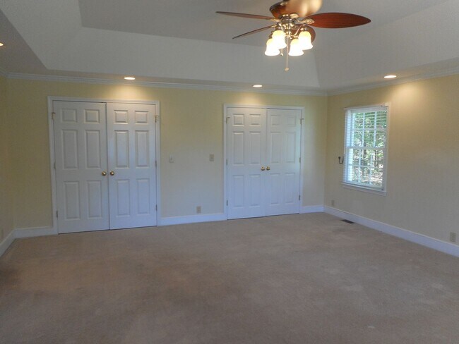 Building Photo - Lake Front 2-Bedroom Home on Beautiful Lake Wylie with a Dock and Boat Lift