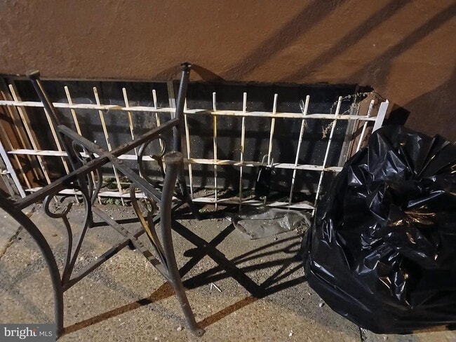 Building Photo - 5654 Appletree St