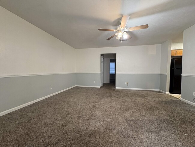 Building Photo - 1810 Sylvan Ct