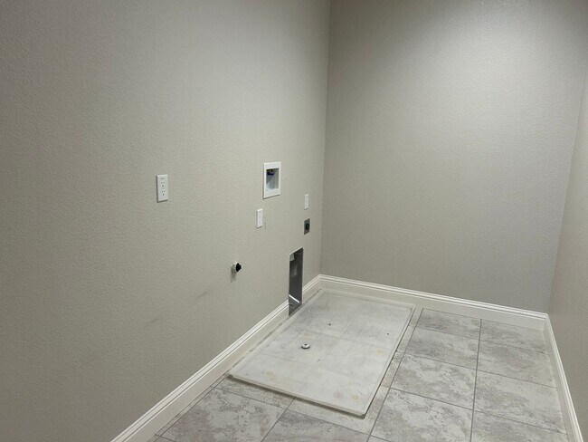Building Photo - 264 Mabel Josephine Dr