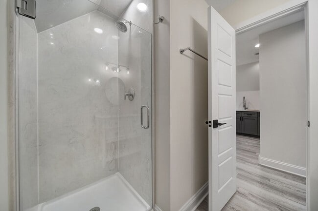 Building Photo - Unique Single Family Home in Matthews!