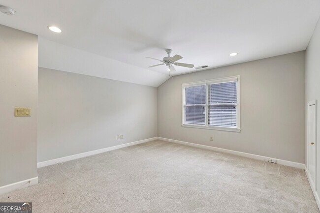 Building Photo - 3740 Ashford Point