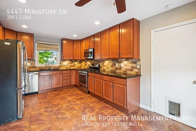 Building Photo - 4443 Miniature Ln