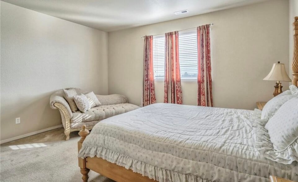 Building Photo - 10382 Capital Peak Way
