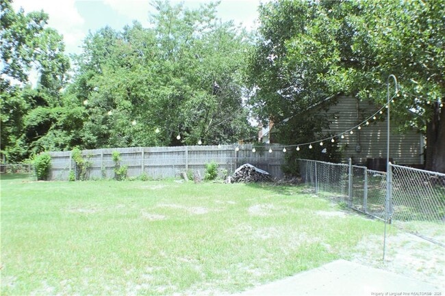 Building Photo - 6398 Hawfield Dr