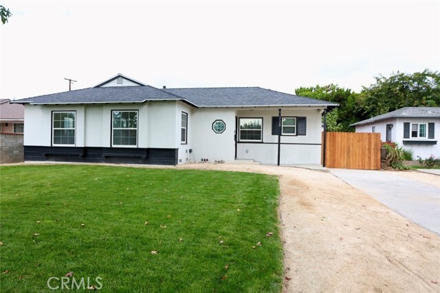 Primary Photo - 728 W E St