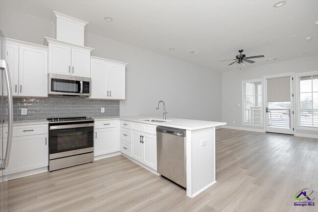 Building Photo - 1013 Northside Dr