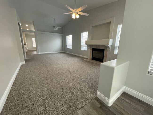Building Photo - Charming Single-Story Home with 3-Car Gara...