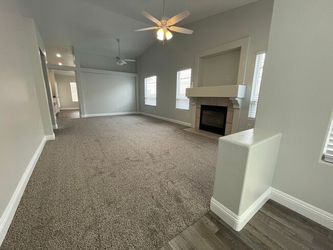 Building Photo - Coming Soon-Charming Single-Story Home with 3-Car Garage – Great Location!