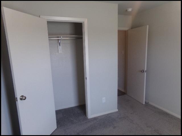 Building Photo - 1304 Yarrow Dr