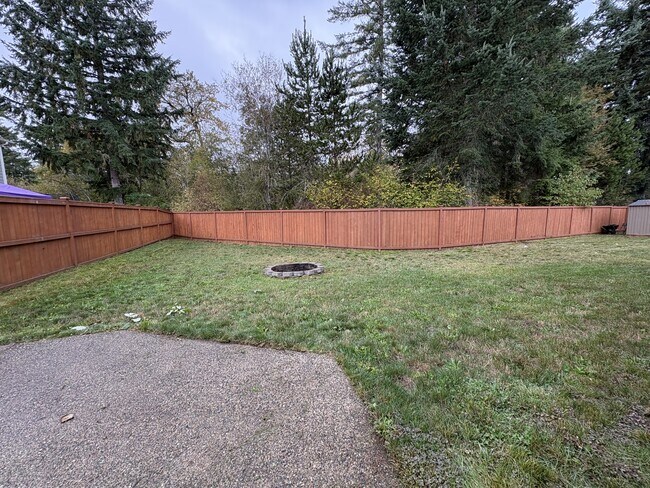 Building Photo - 325 Watercress St