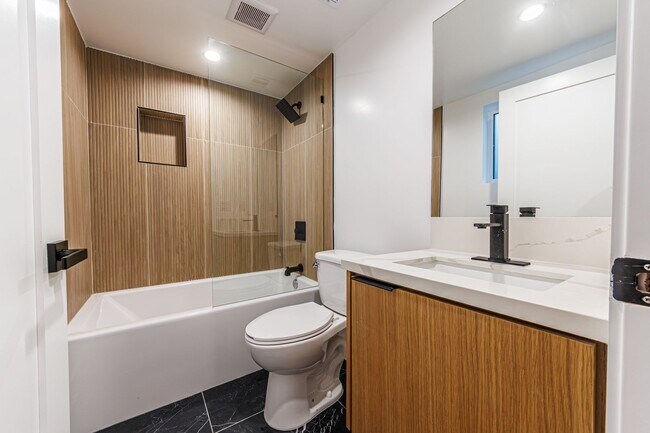 Building Photo - 1658 S. Hayworth Ave