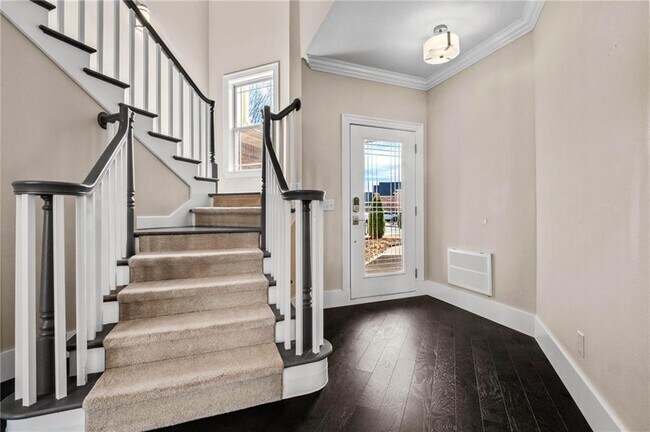 Building Photo - 6683 W Valley View Rd